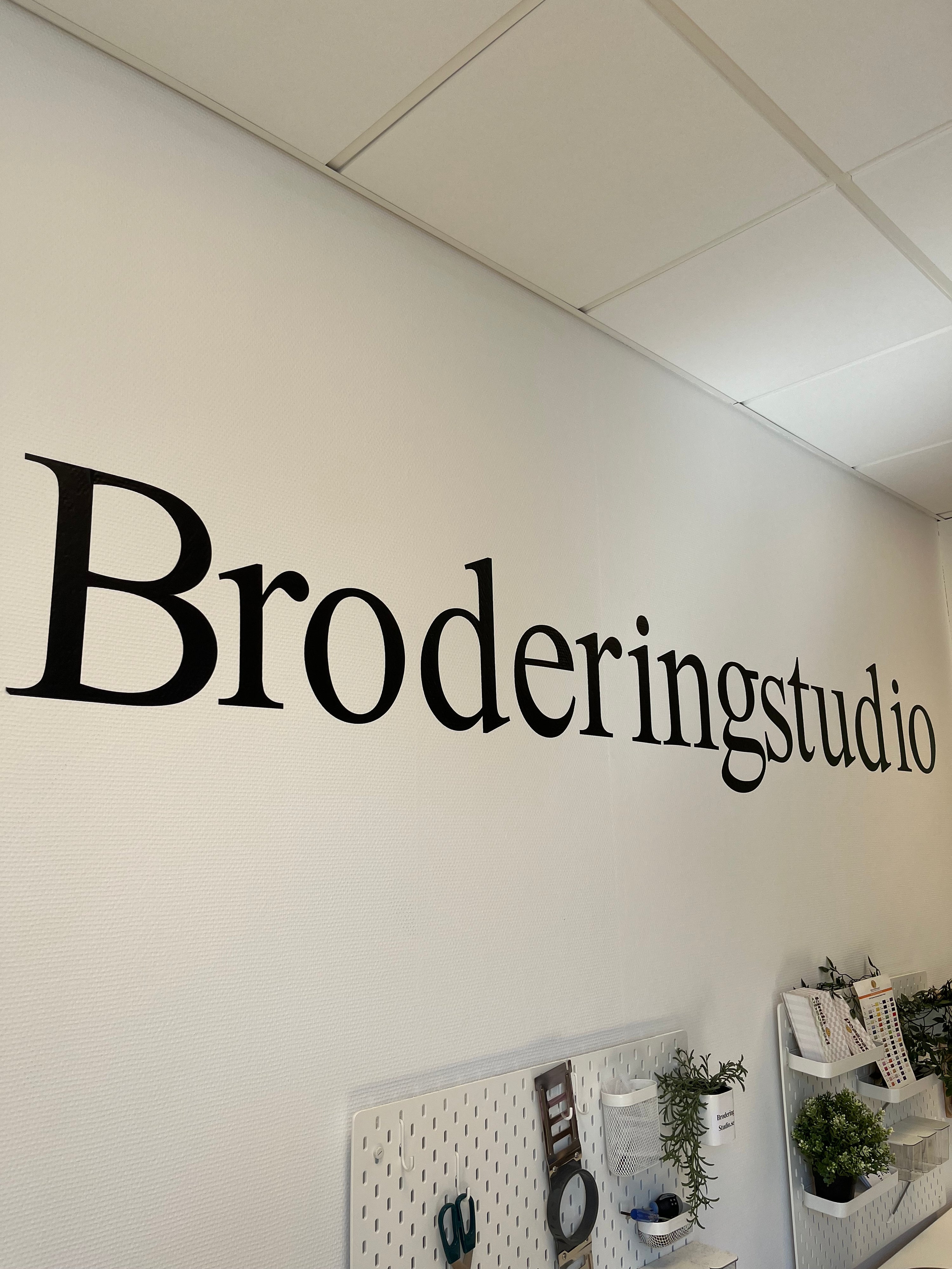 Om Broderingstudio Vår Resa